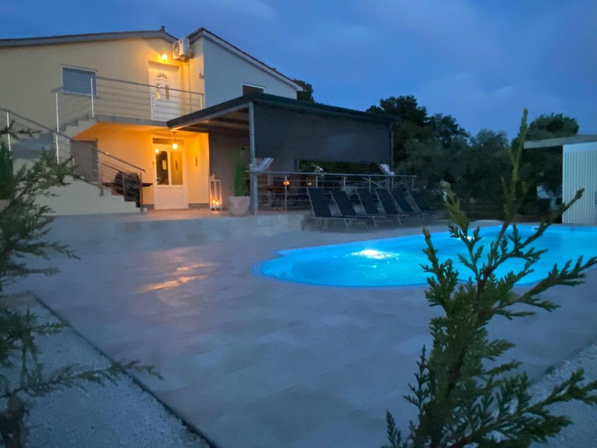 Naturia Holiday House Medulin Exterior photo